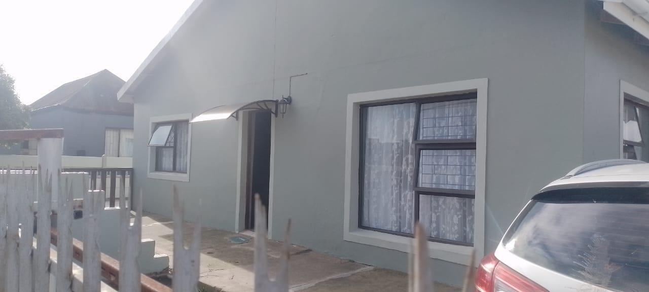 4 Bedroom House in Pacaltsdorp