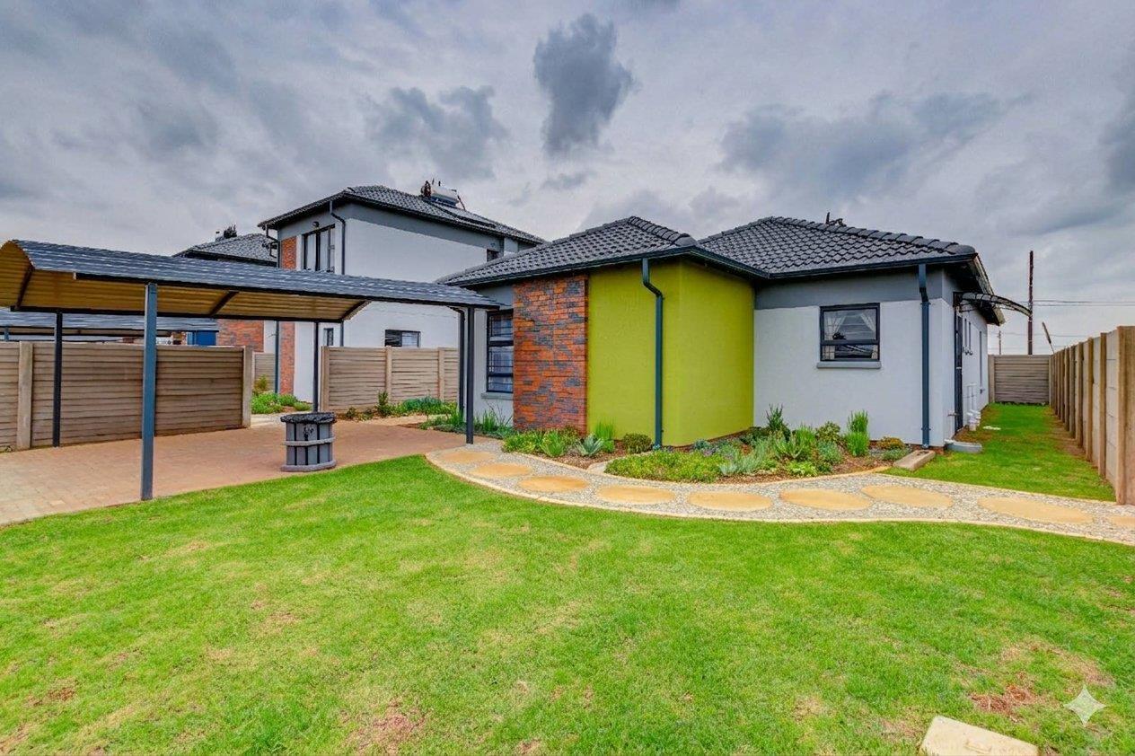 4 Bedroom House in Protea Glen