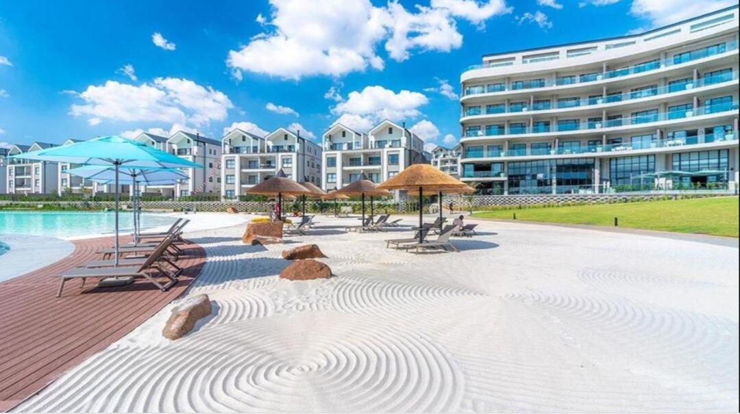 3 Bedroom Apartment in Waterfall