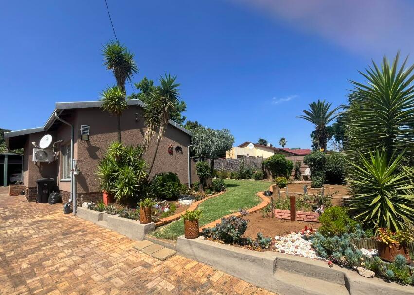 2 Bedroom House in Elandspark