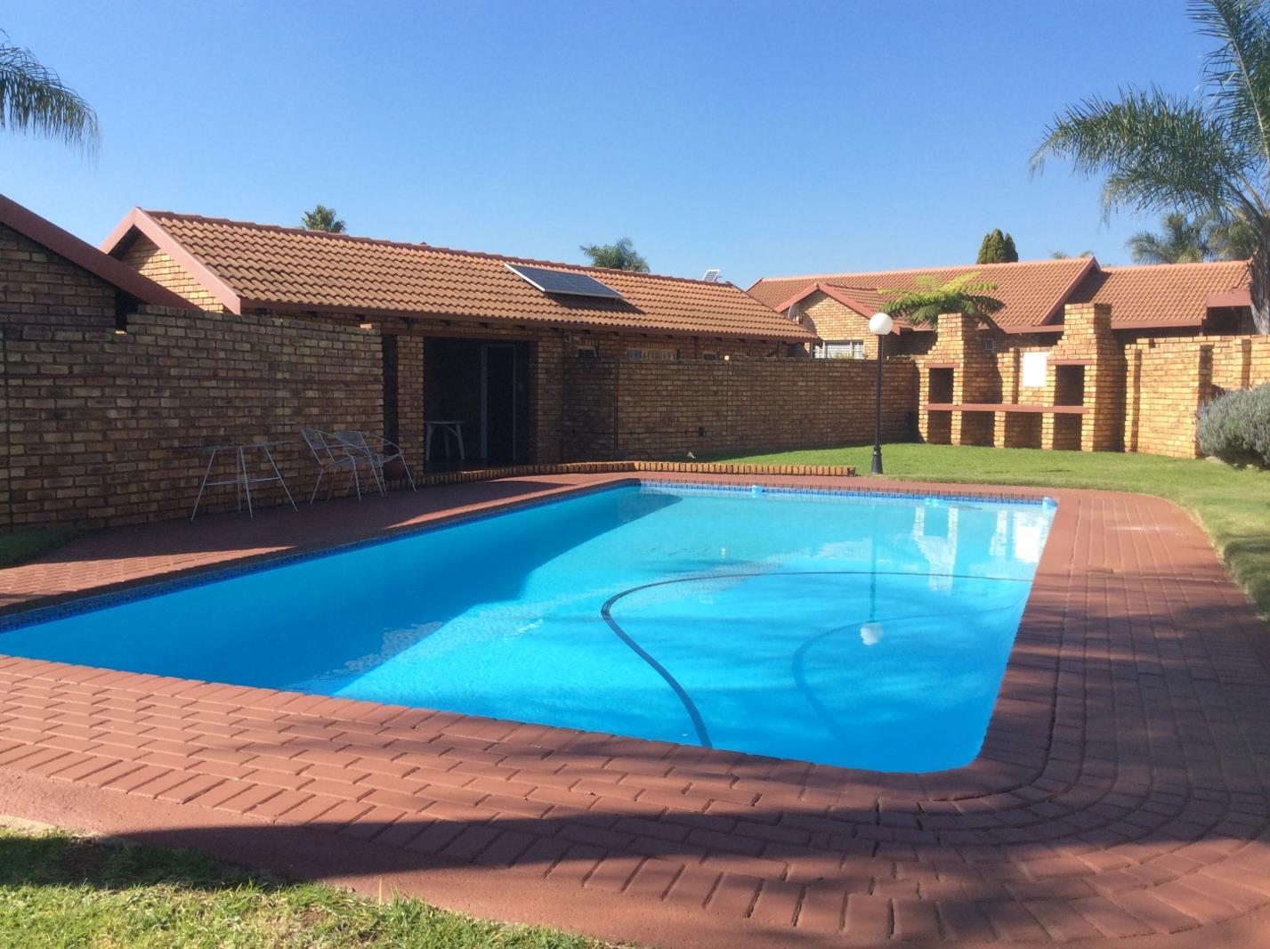 2 Bedroom Townhouse in Wierda Glen Estate