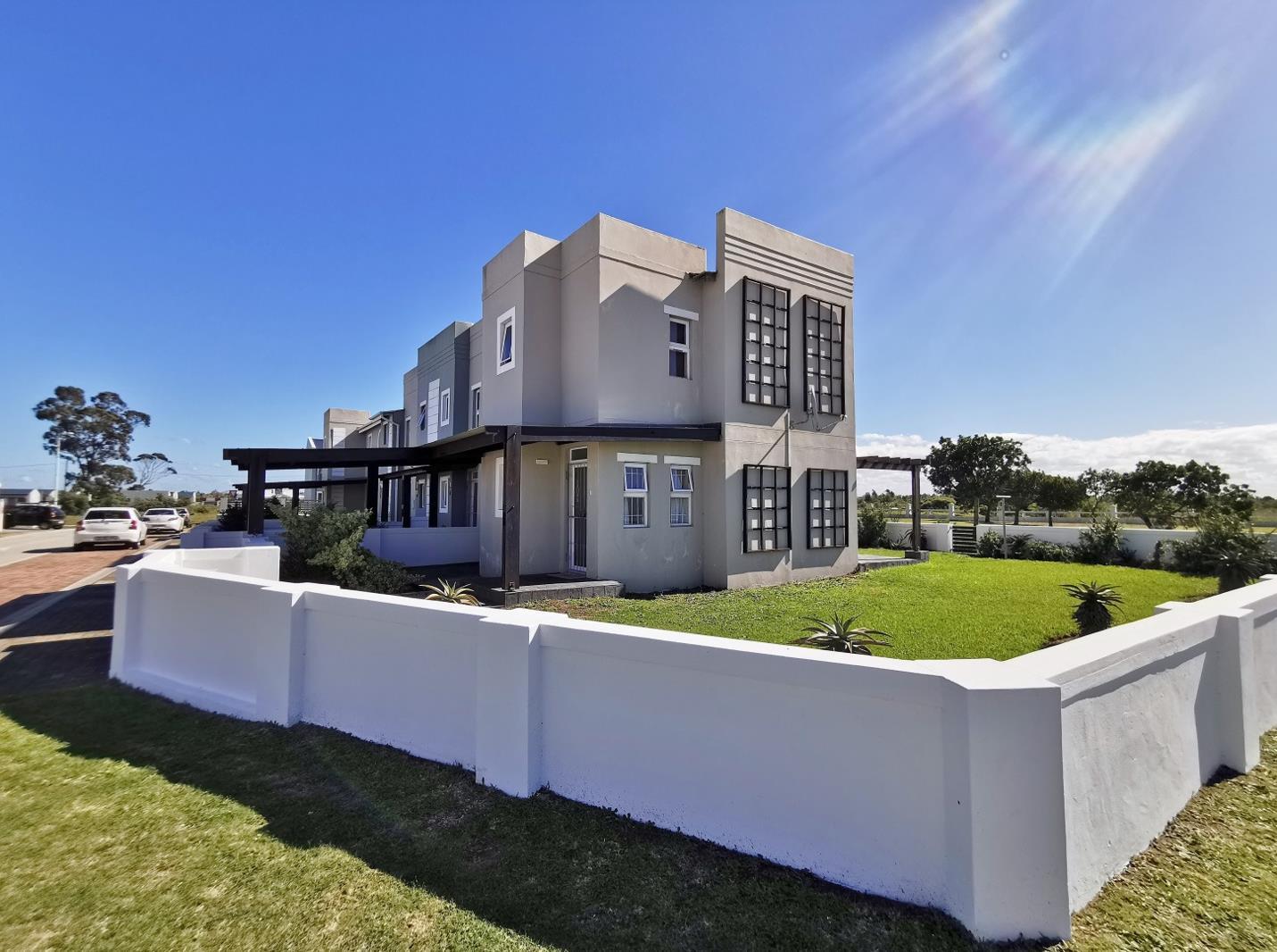 2 Bedroom Townhouse in Parsons Vlei