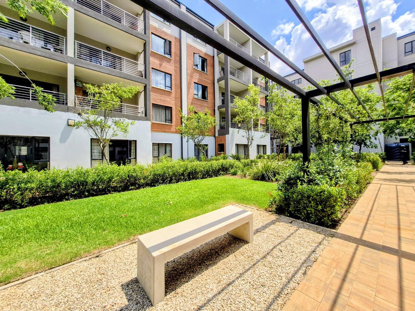 1 Bedroom Apartment in Waterkloof Ridge