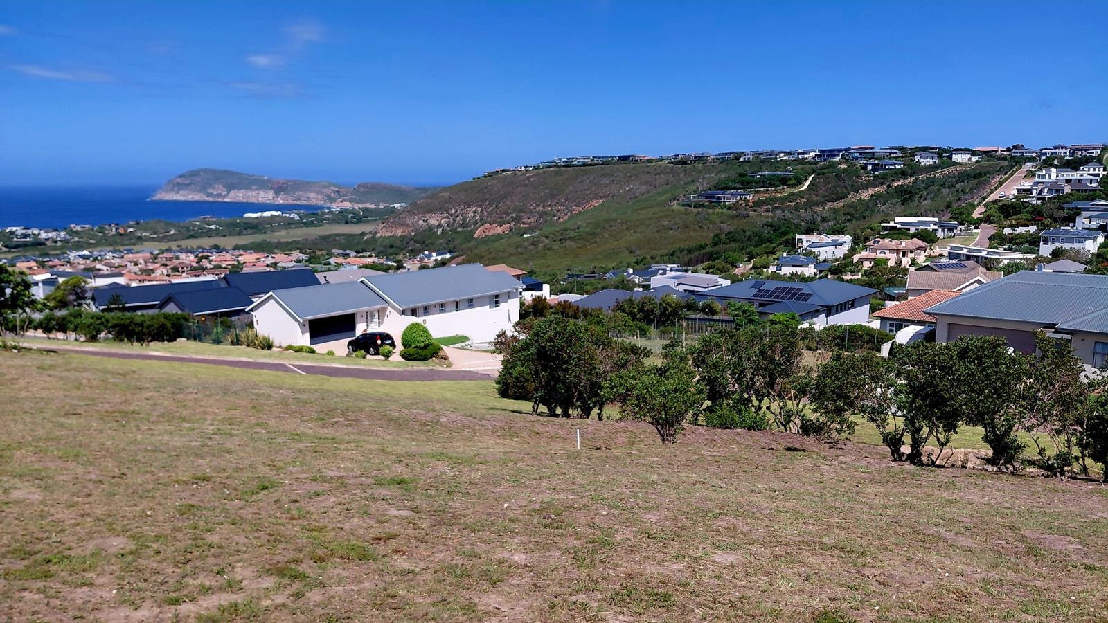 560 m² Land available in Robberg Ridge