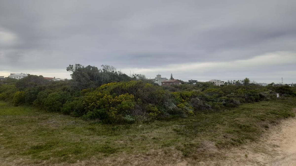 385 m² Land available in Pearly Beach