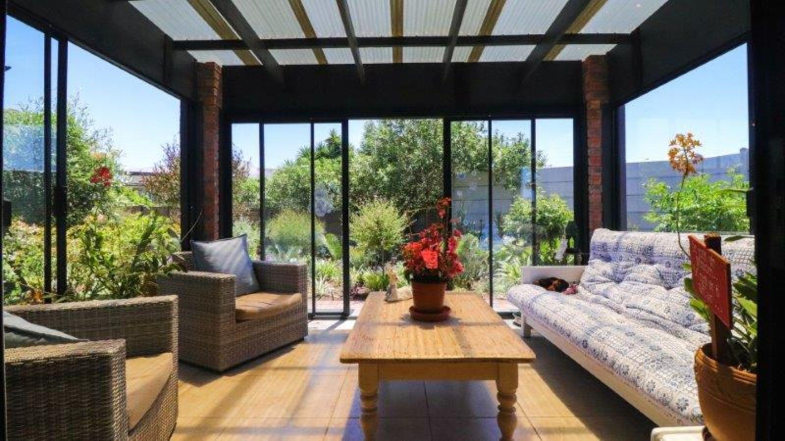 1 Bedroom House in Stilbaai Wes
