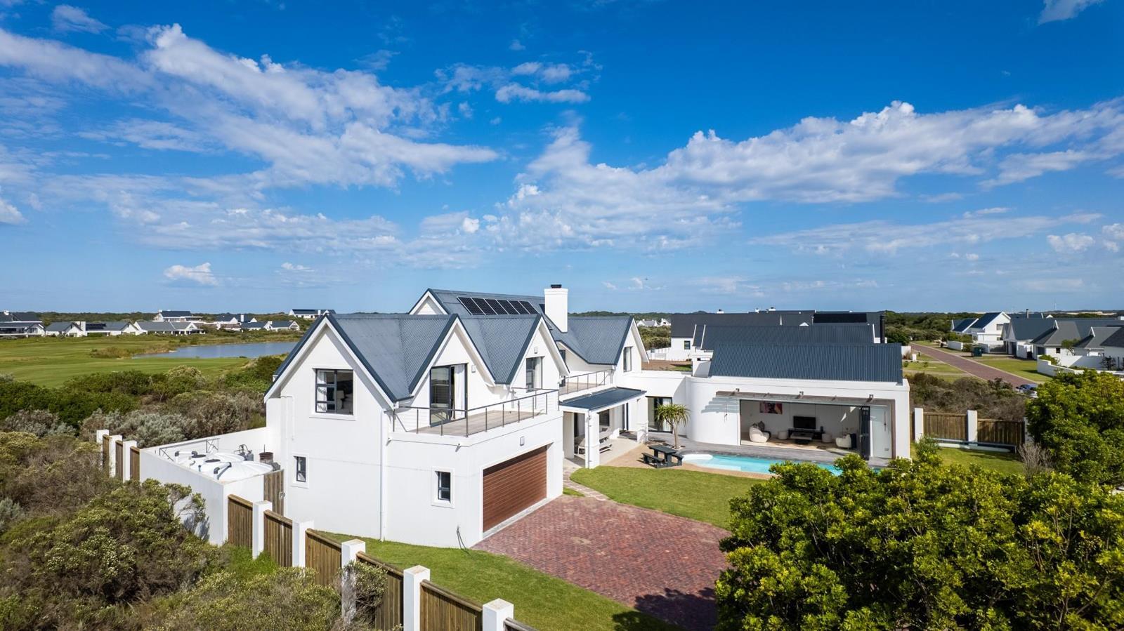 4 Bedroom House in St Francis Links