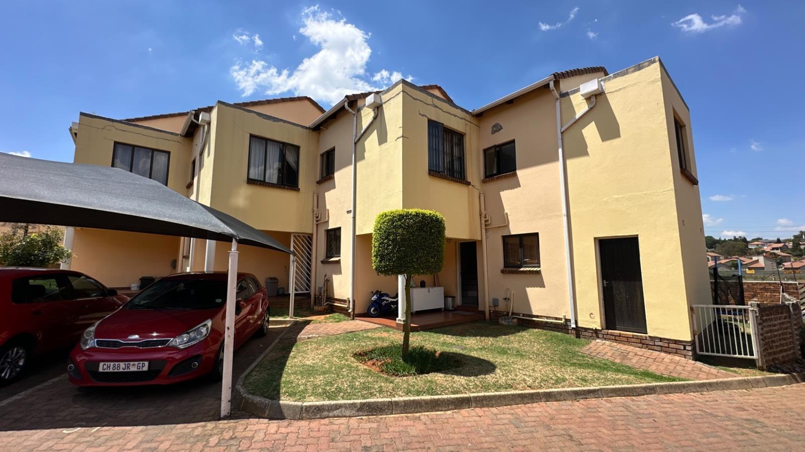 2 Bedroom Townhouse in Mondeor