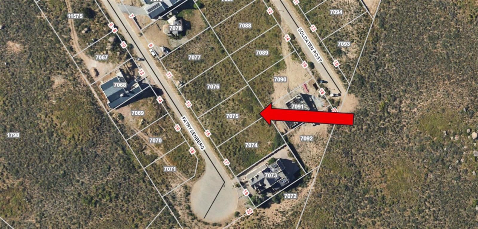 741 m² Land available in Da Gama Bay