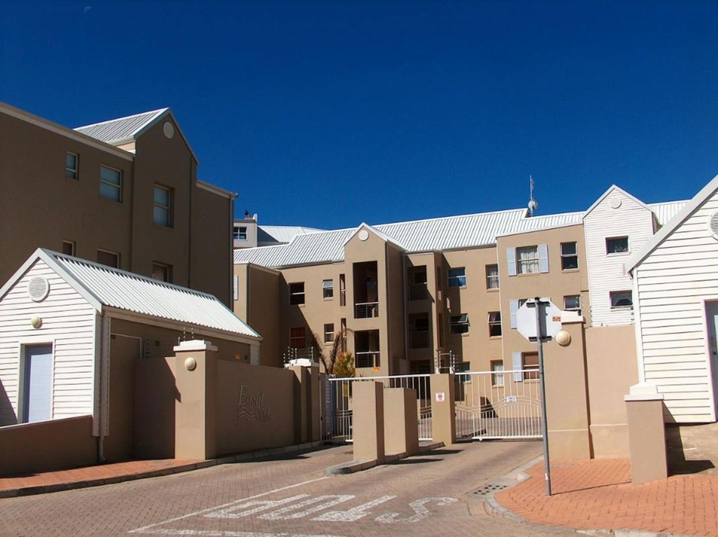 3 Bedroom Apartment in Diaz Beach