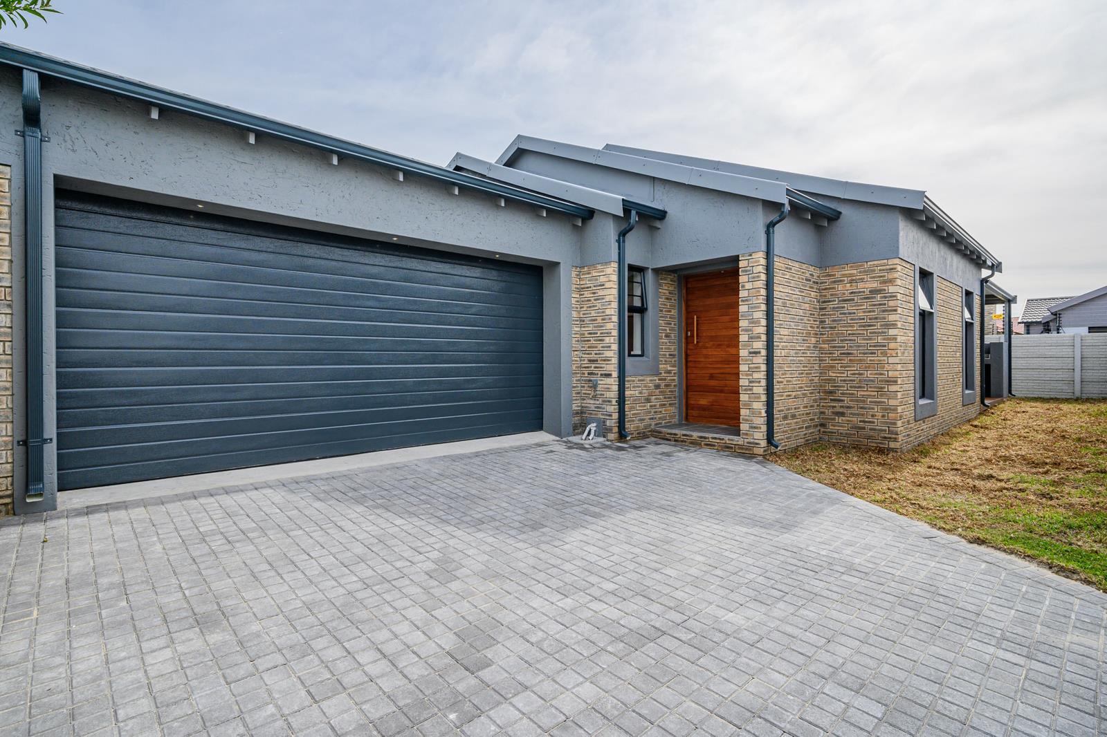 3 Bedroom House in Fairview