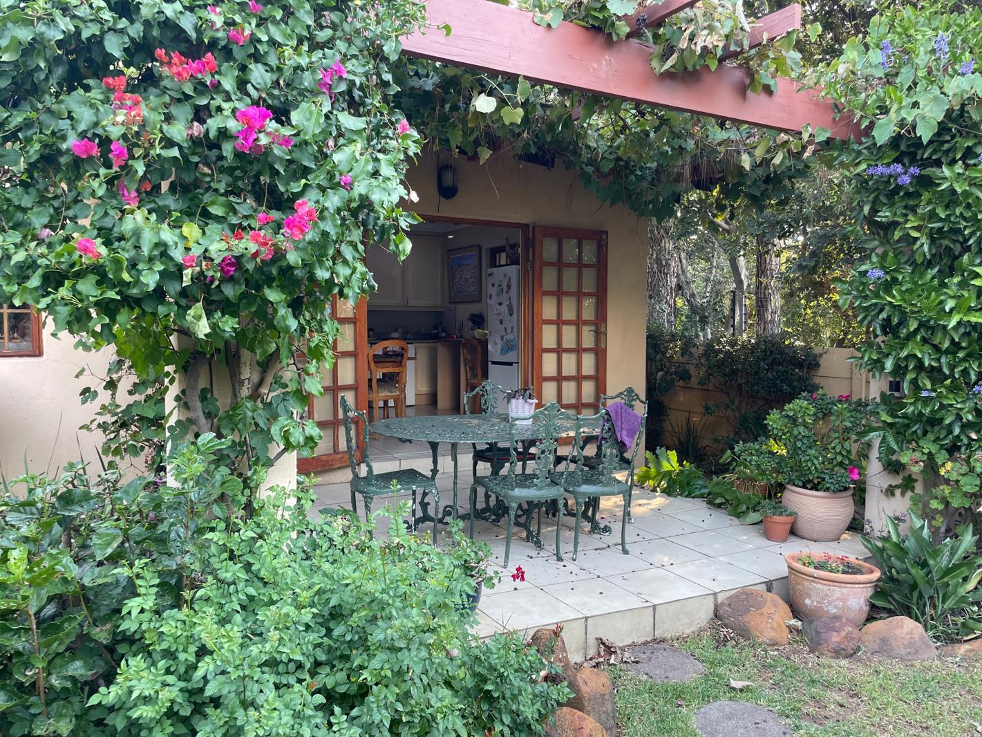 2 Bedroom Garden Cottage in Rivonia