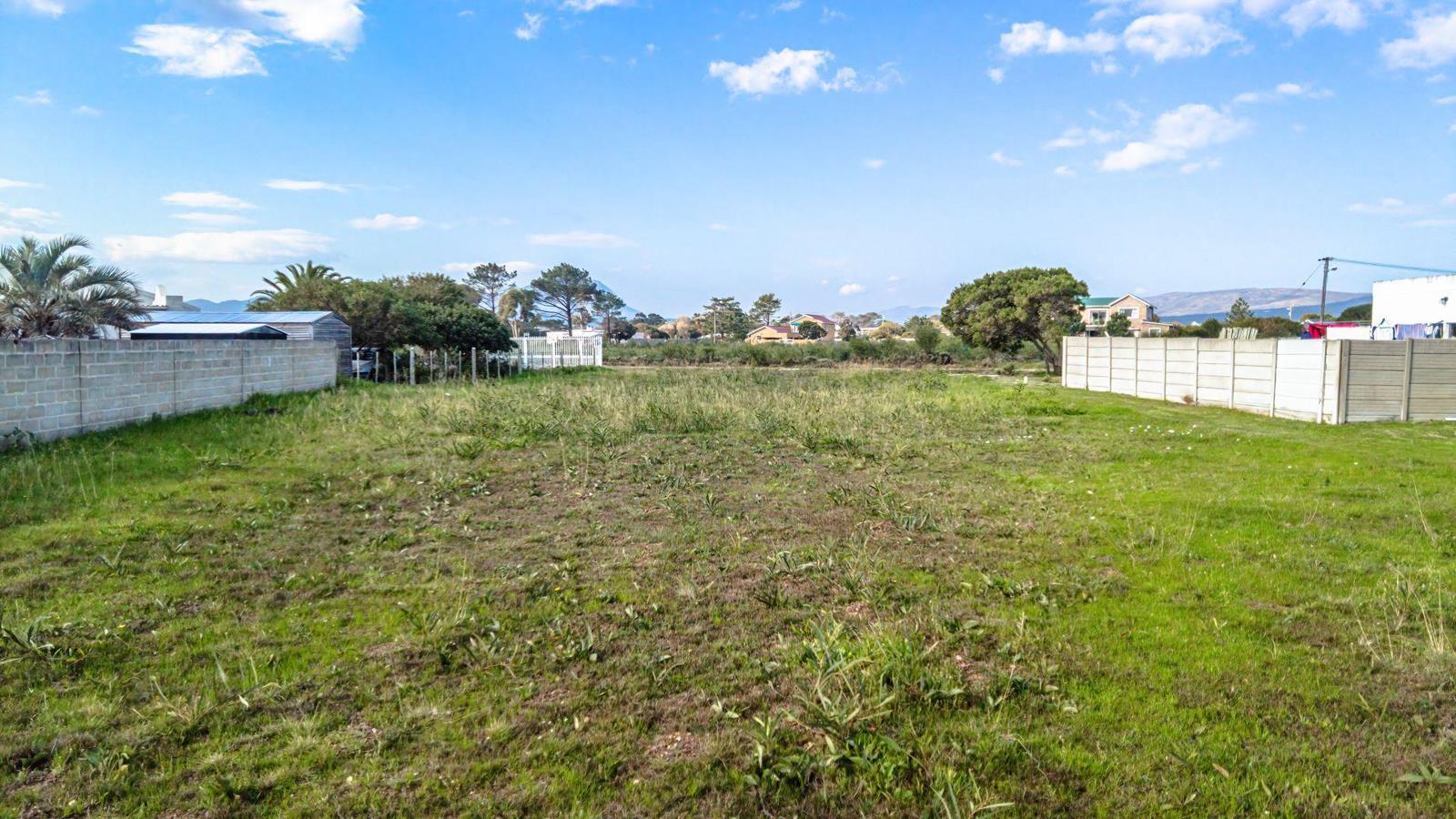 1 017 m² Land available in Fisherhaven