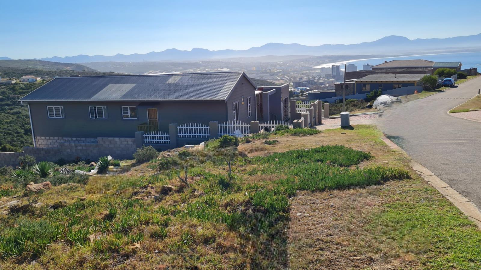 600 m² Land available in Mossel Bay Ext 26