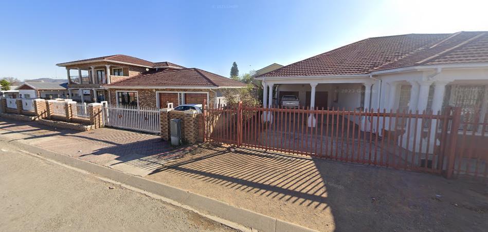 4 Bedroom House in Victoria Park