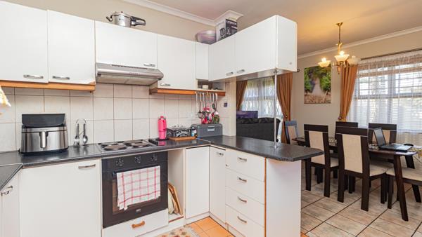 4 Bedroom House in Park Village