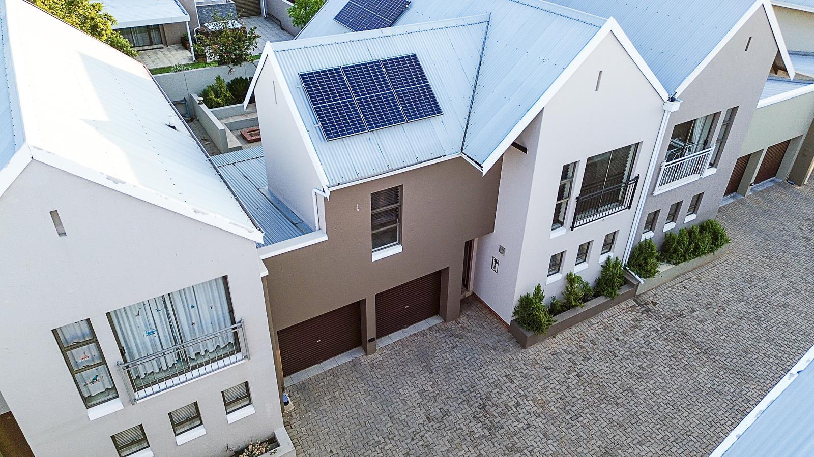 3 Bedroom Duplex in Heritage Hill