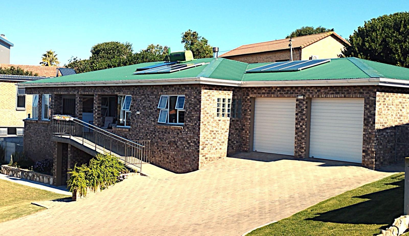 3 Bedroom House in Stilbaai Wes