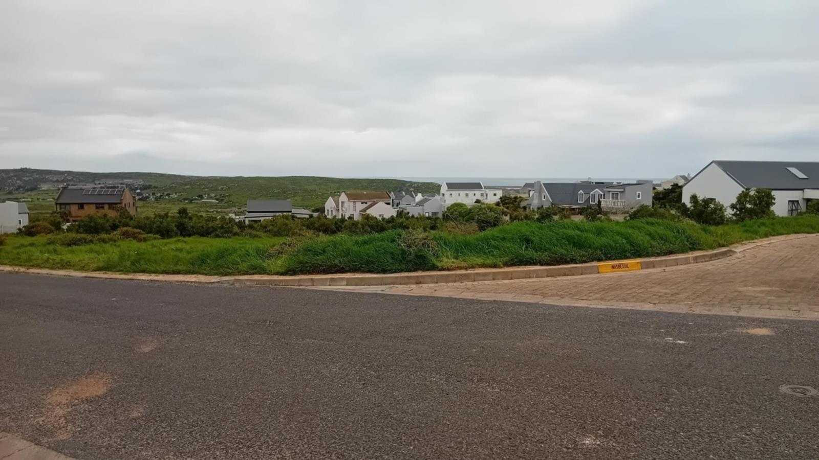 751 m² Land available in Hoogland