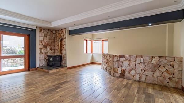 5 Bedroom House in Xanadu Eco Park