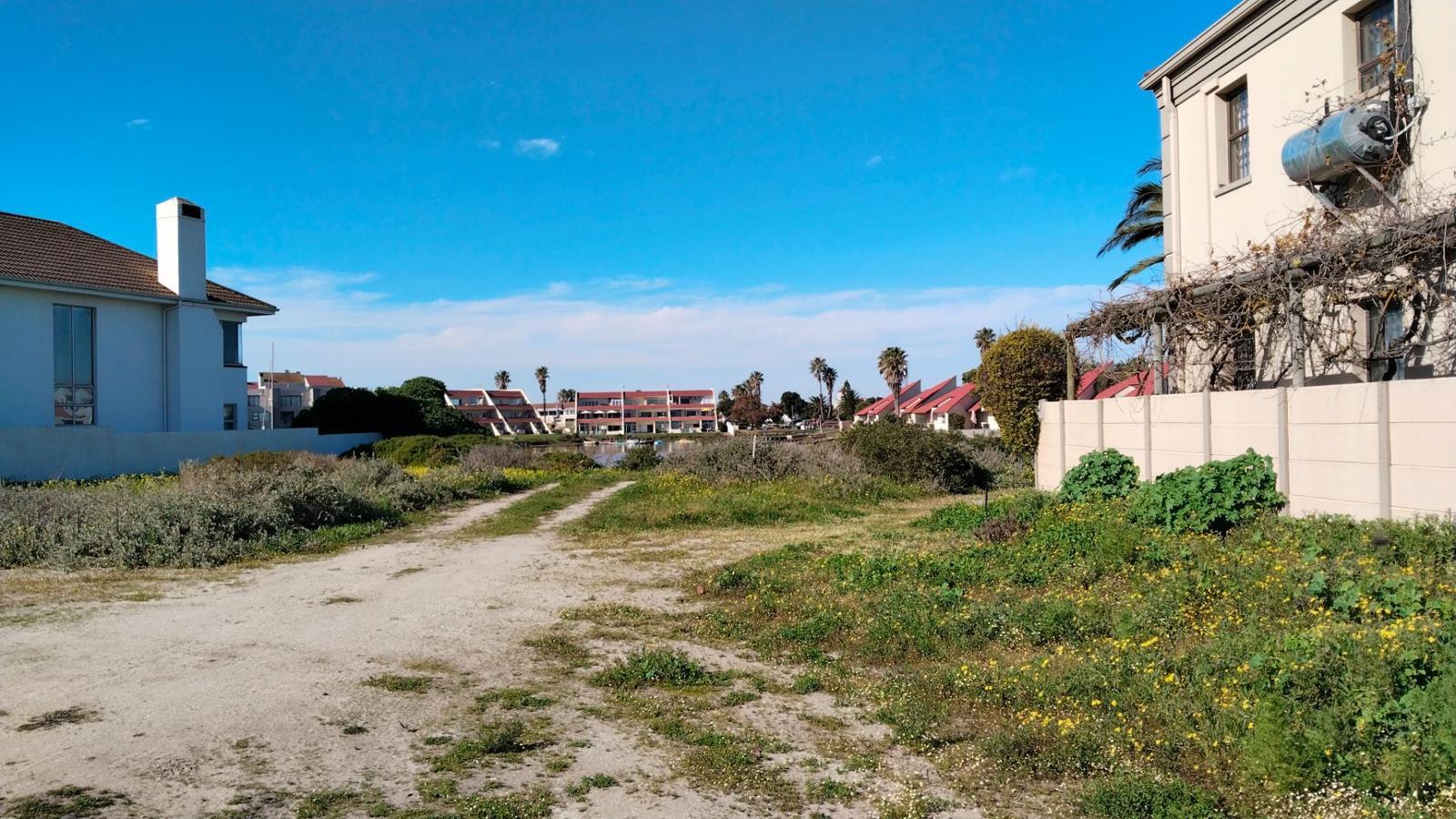528 m² Land available in Port Owen