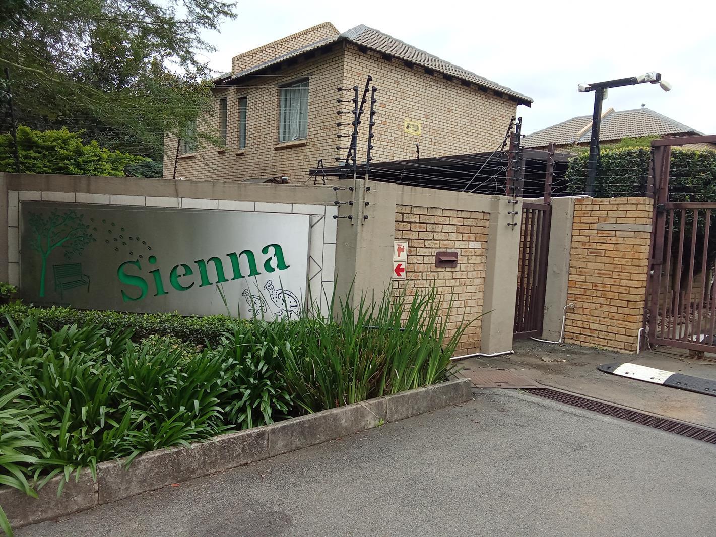 2 Bedroom Townhouse in Allens Nek