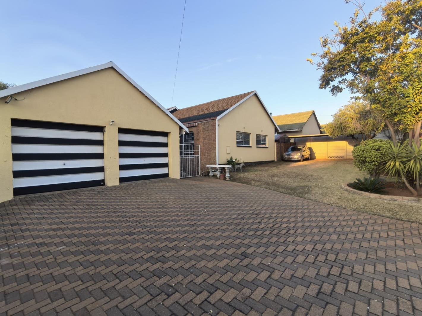 3 Bedroom House in Greenhills