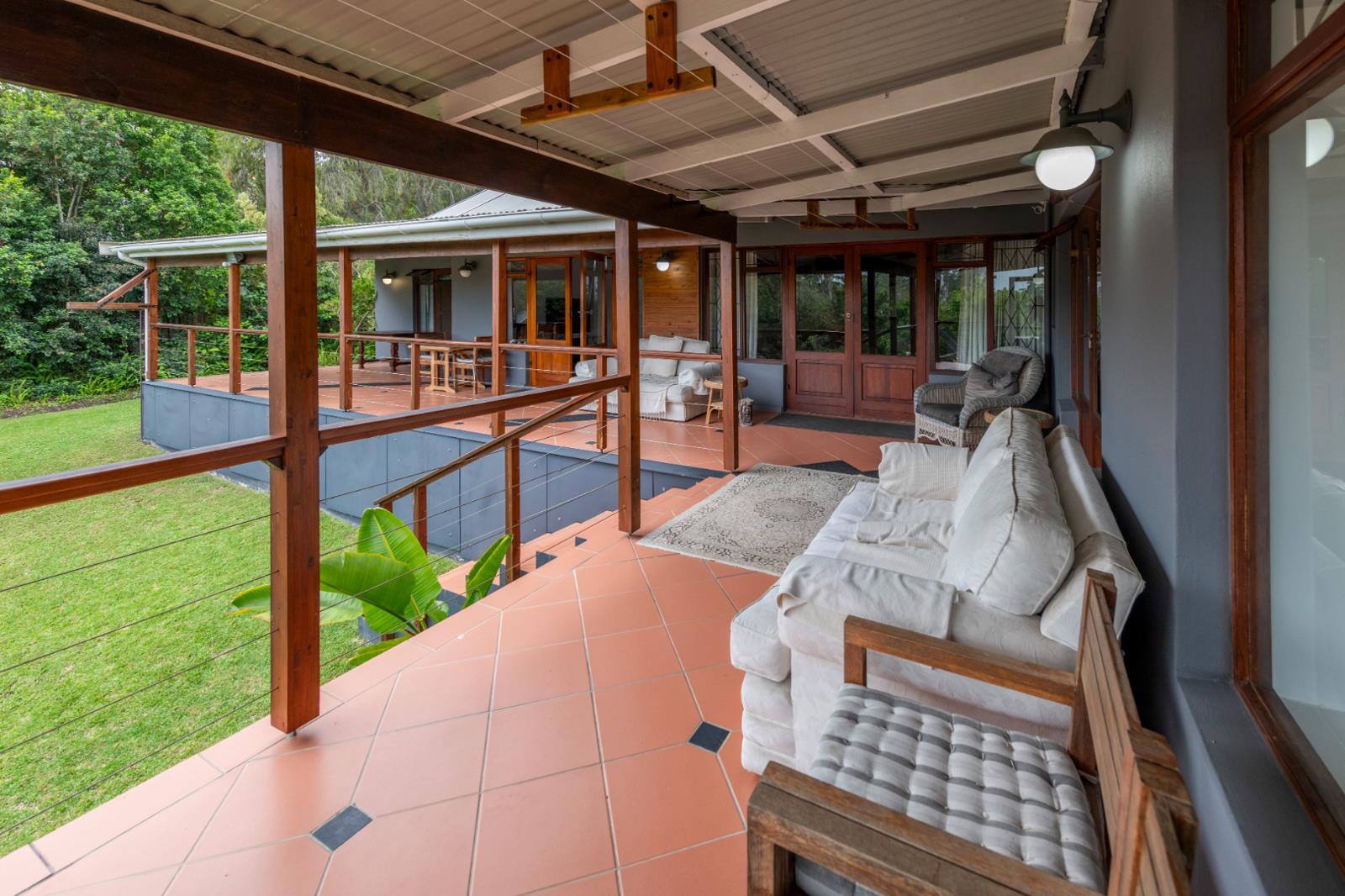 8 Bedroom House in Hunters Home