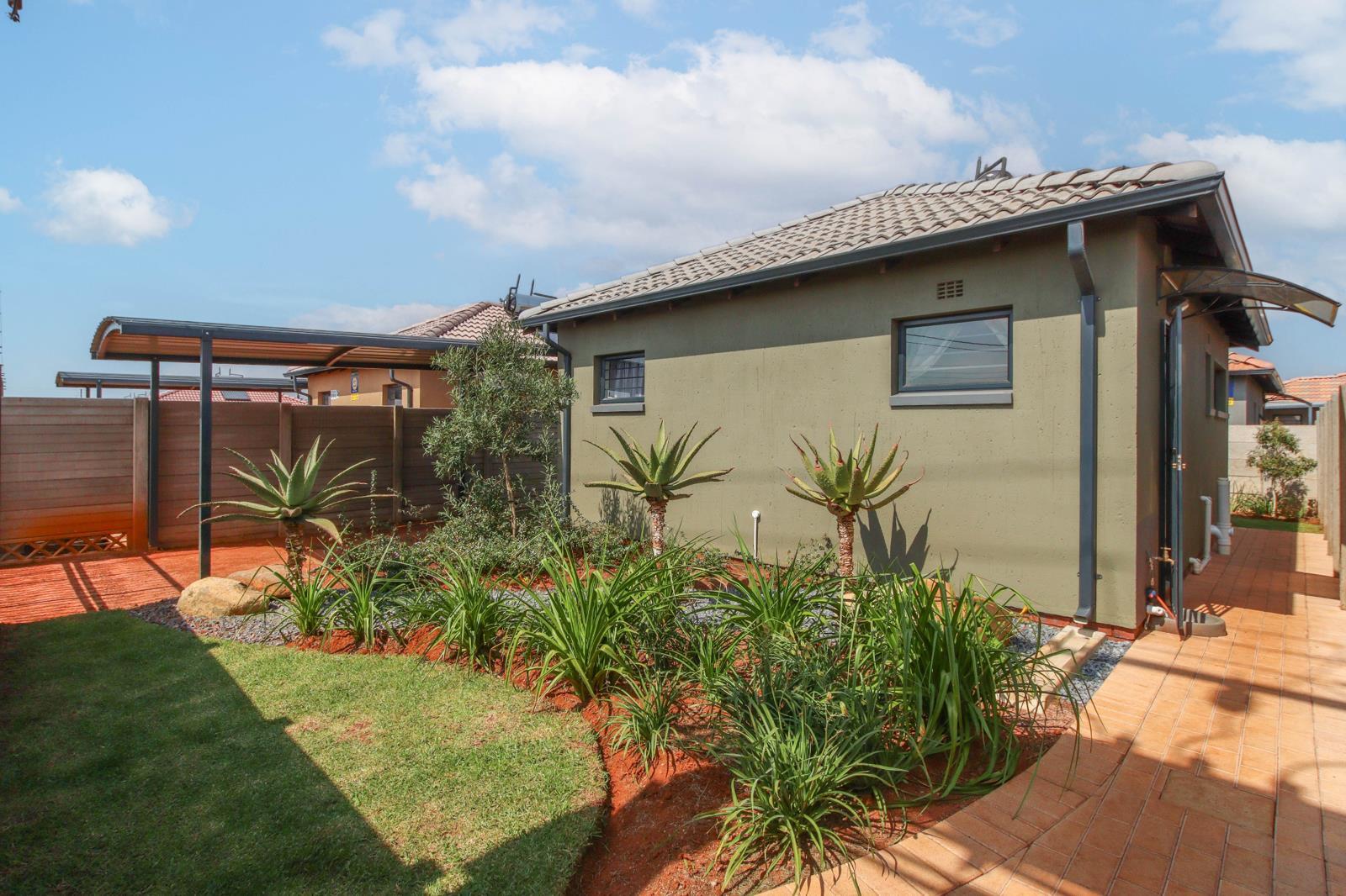 2 Bedroom House in Protea Glen