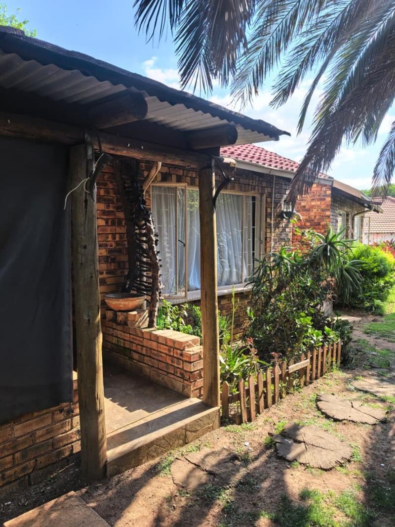 3 Bedroom House in Esther Park