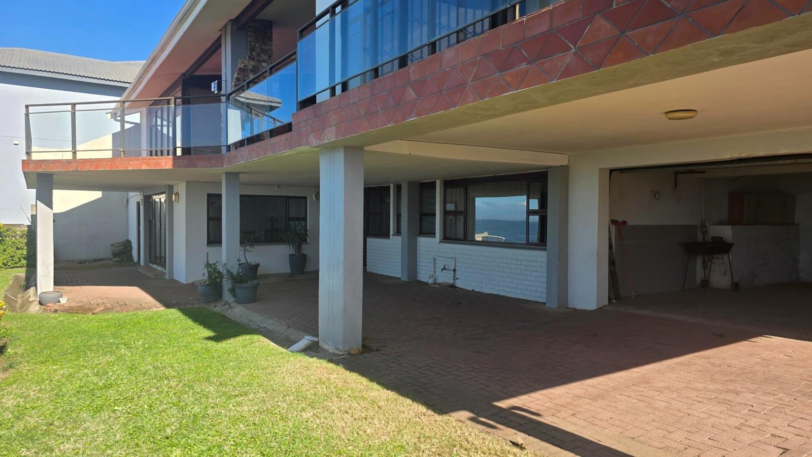 2 Bedroom Apartment in Manaba