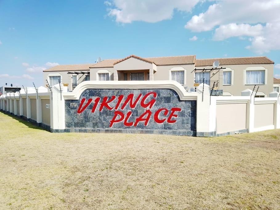 2 Bedroom Apartment in Dalpark Ext 1