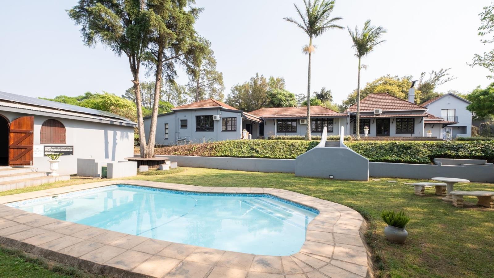 17 Bedroom House in Worlds View