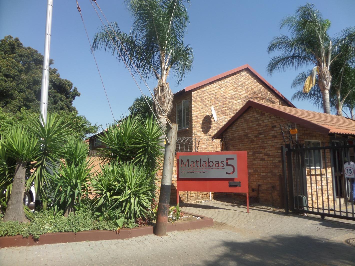 2 Bedroom Townhouse in Sinoville