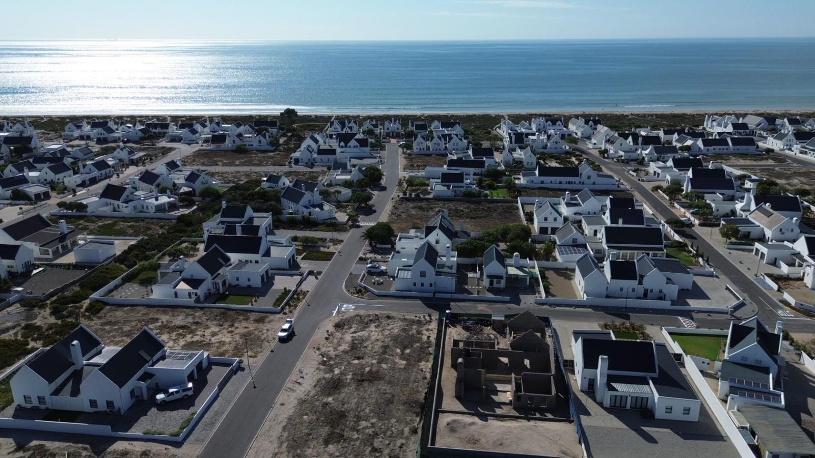 789 m² Land available in Dwarskersbos