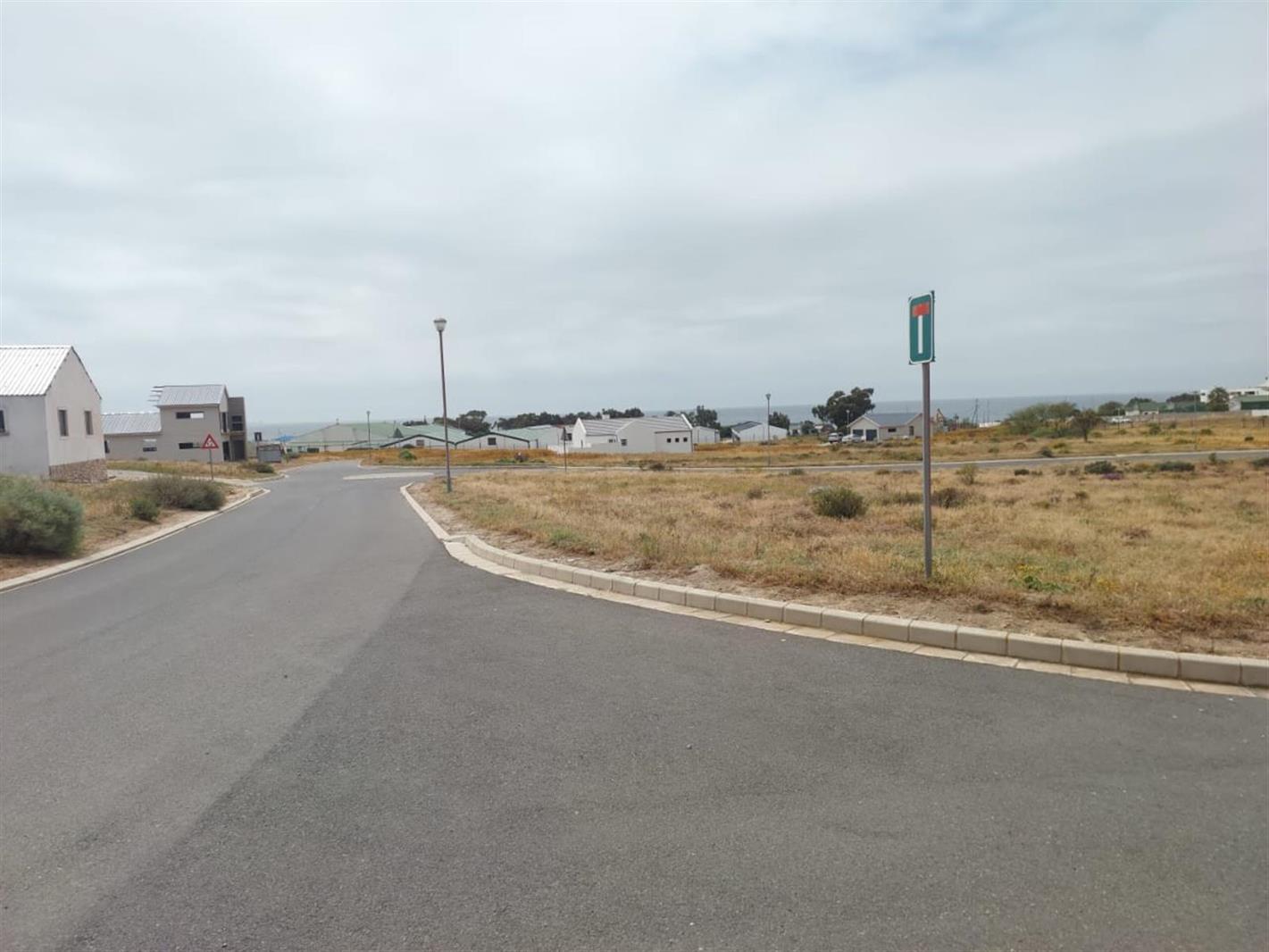 305 m² Land available in St Helena Views