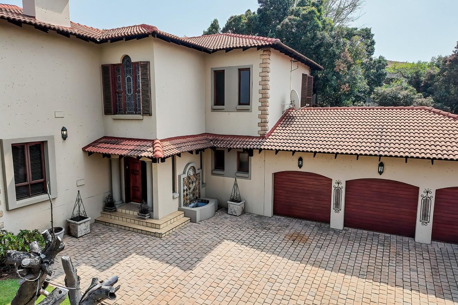 4 Bedroom House in Woodhill Golf Estate