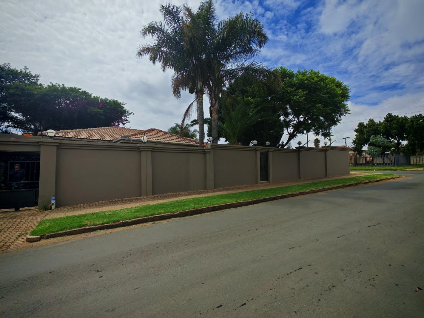 3 Bedroom House in Krugersdorp West