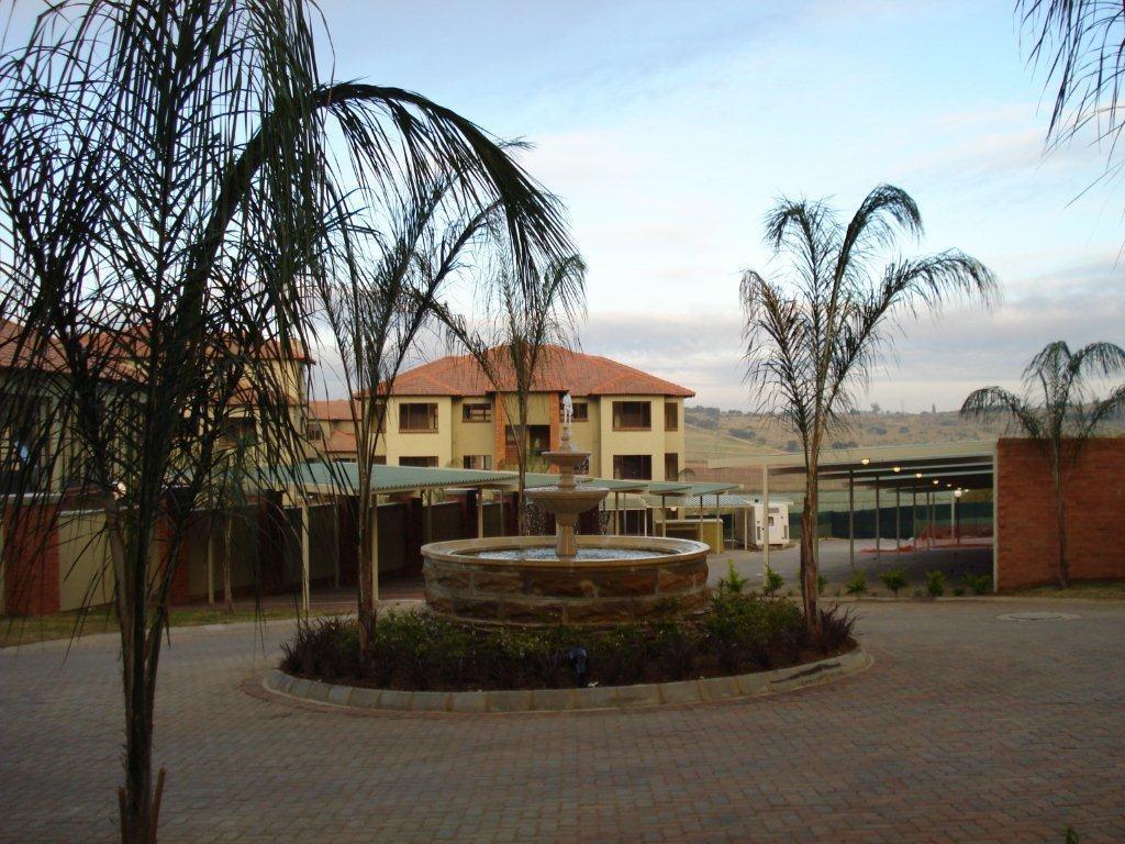 2 Bedroom Apartment in Sunninghill