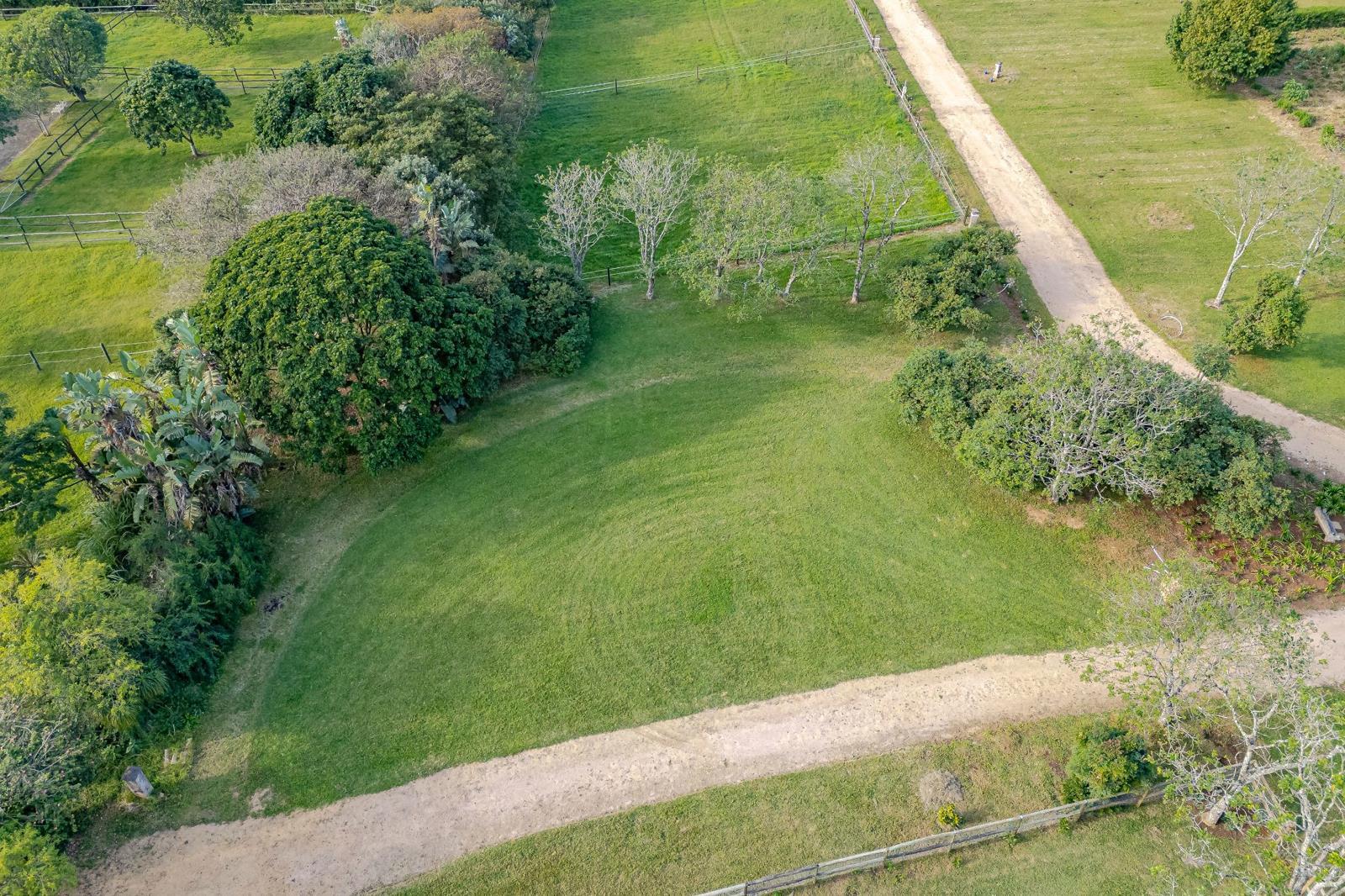1 121 m² Land available in Alverstone