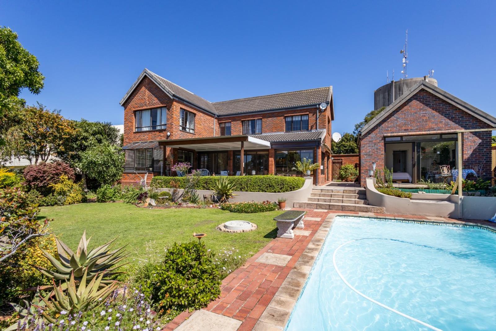 3 Bedroom House in Cutty Sark