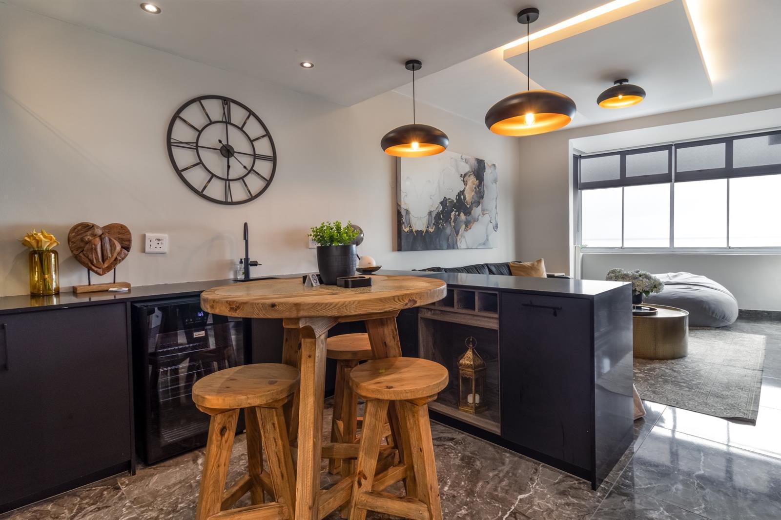 2 Bedroom Apartment in Sea Point