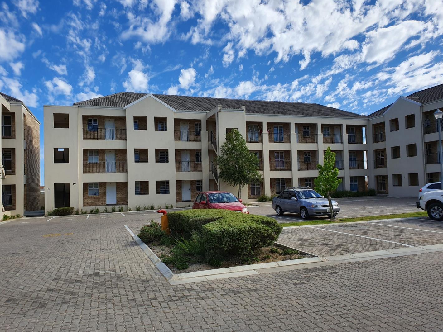 2 Bedroom Apartment in Kraaifontein Central