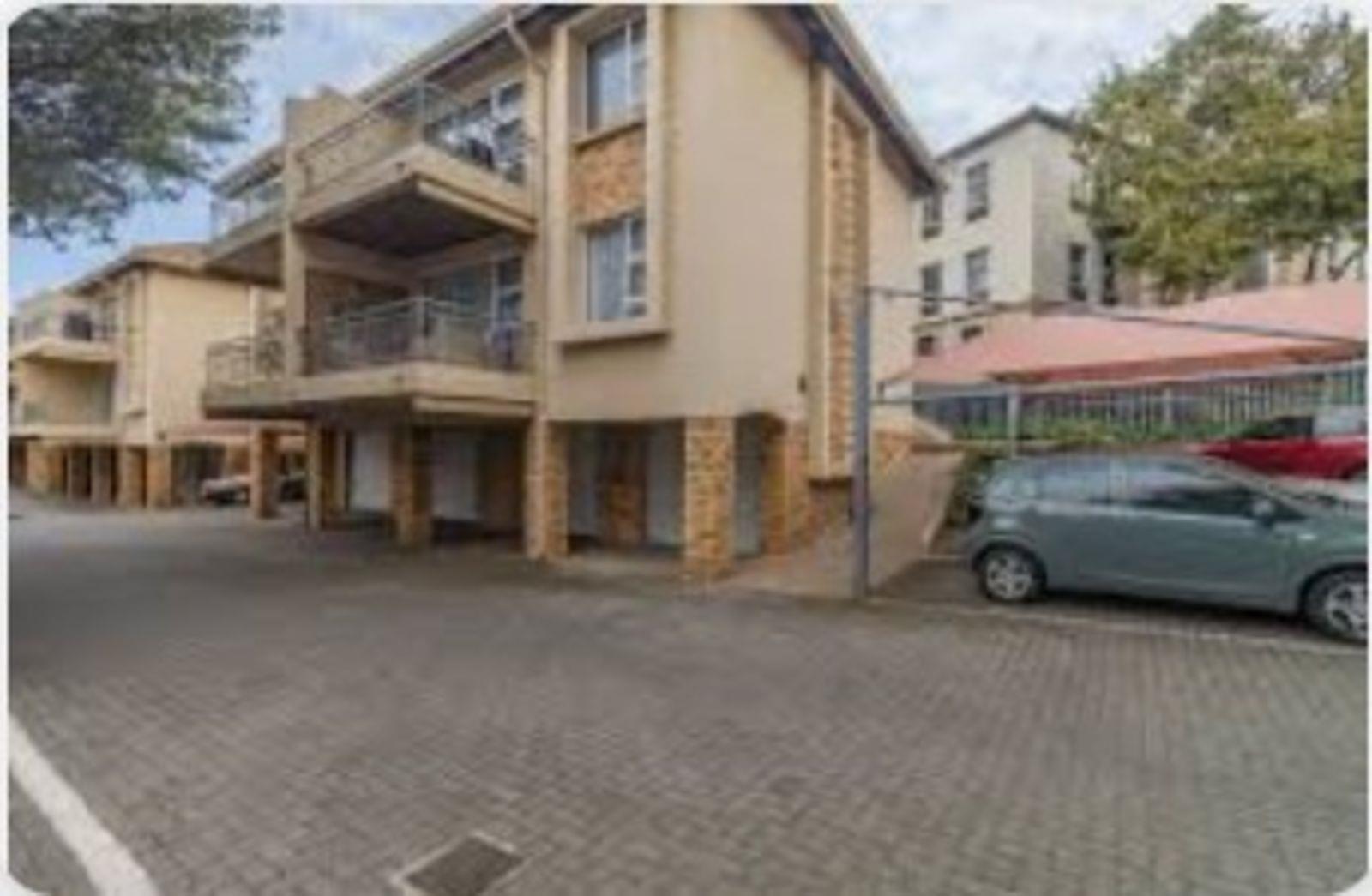 2 Bedroom House in Bryanston