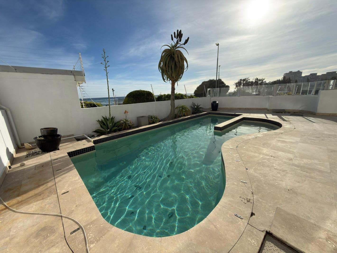 3 Bedroom Townhouse in Sea Point