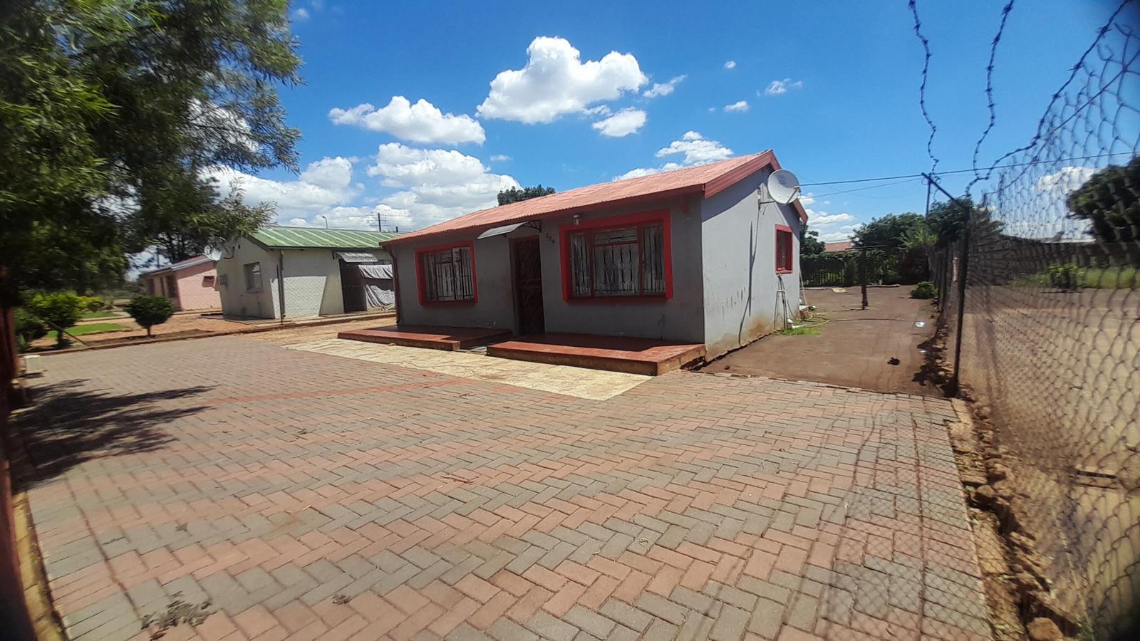 2 Bedroom House in Ga-rankuwa