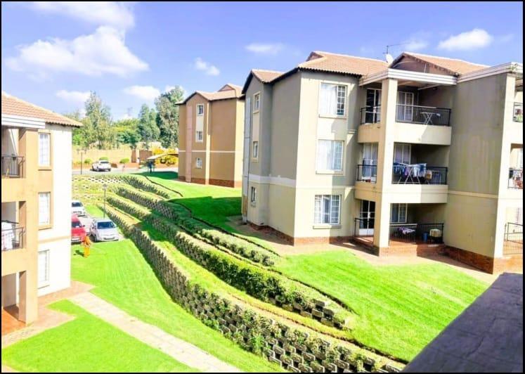2 Bedroom Townhouse in Meredale