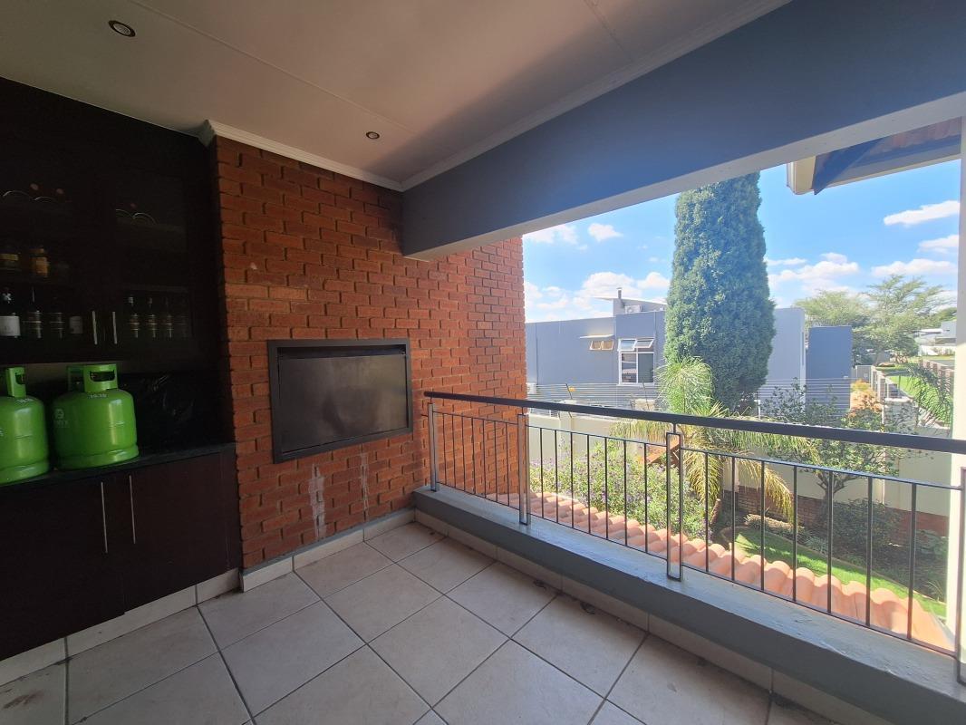 3 Bedroom Apartment in Greenstone Hill