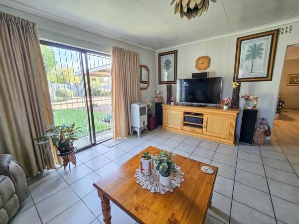 3 Bedroom House in Helikon Park
