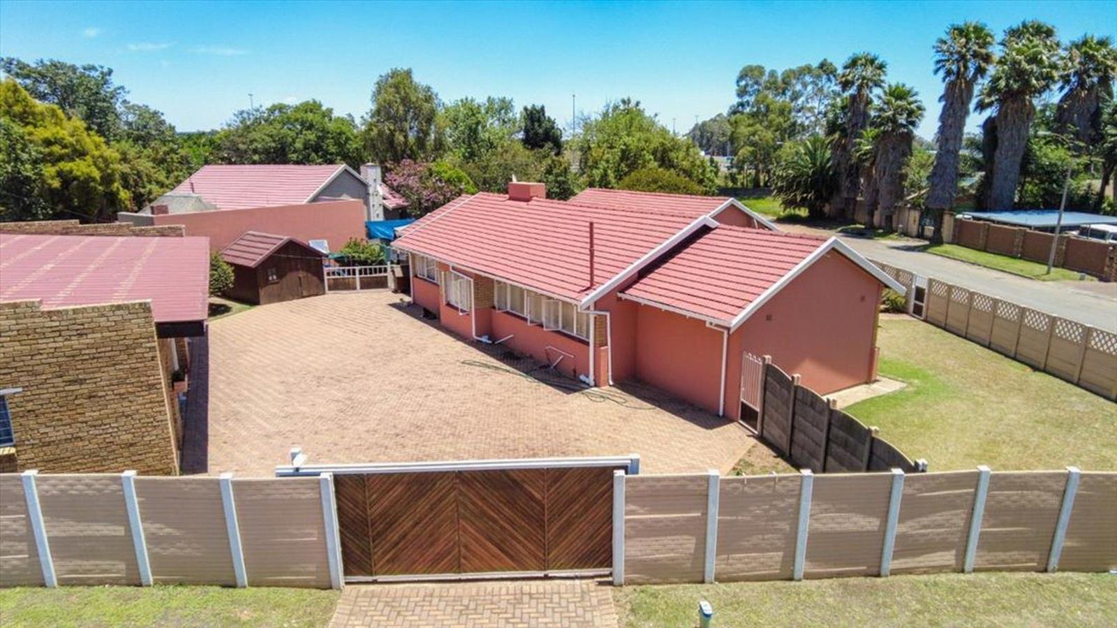 3 Bedroom House in Bonaero Park